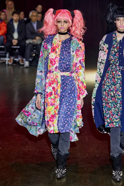 Look 46